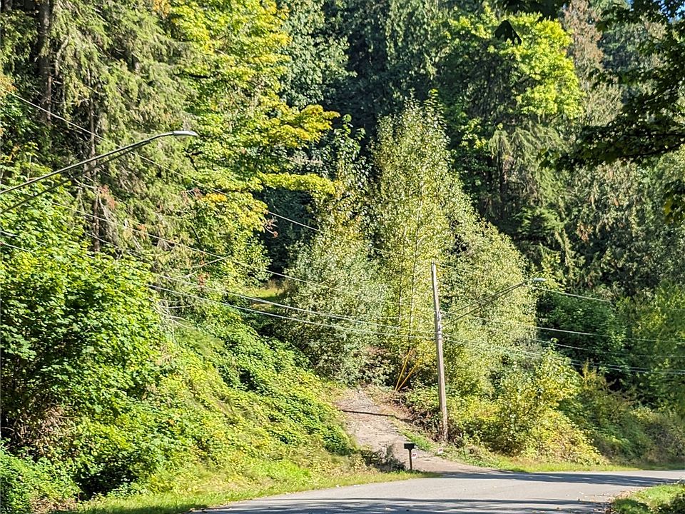 1st image of 12210 182nd Drive NE