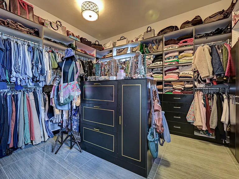 10212 Stone Briar Ct — Photo 98