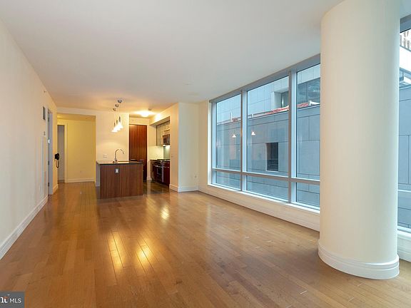 5th image of 1414 S Penn Sq Unit 9H