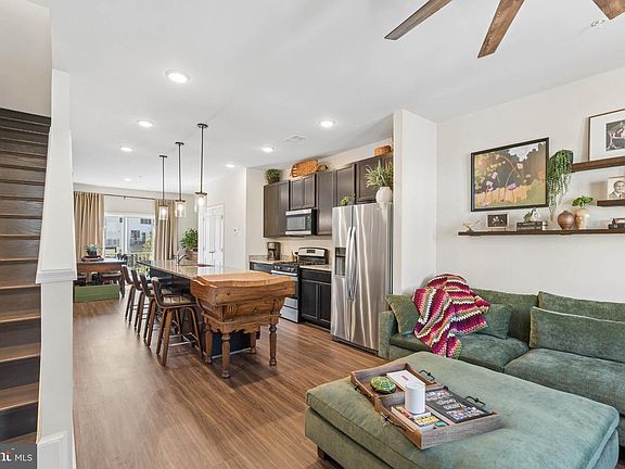 4th image of 3239 Watershed Blvd
