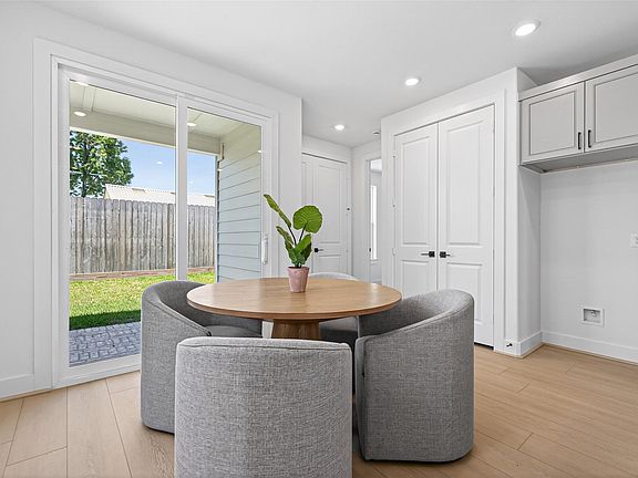 4th image of 4308 Avron Dr