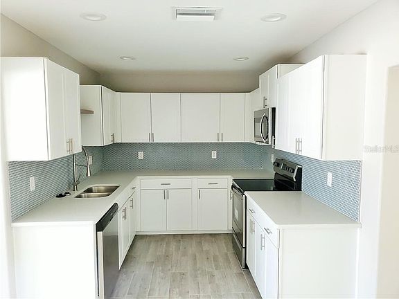 3rd image of 4114 Chestnut Ave