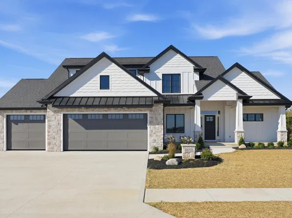 1872 Burnt Lake Dr, Fort Wayne, IN 46814