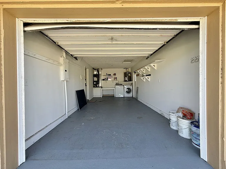 12258 Foothill St — Photo 18