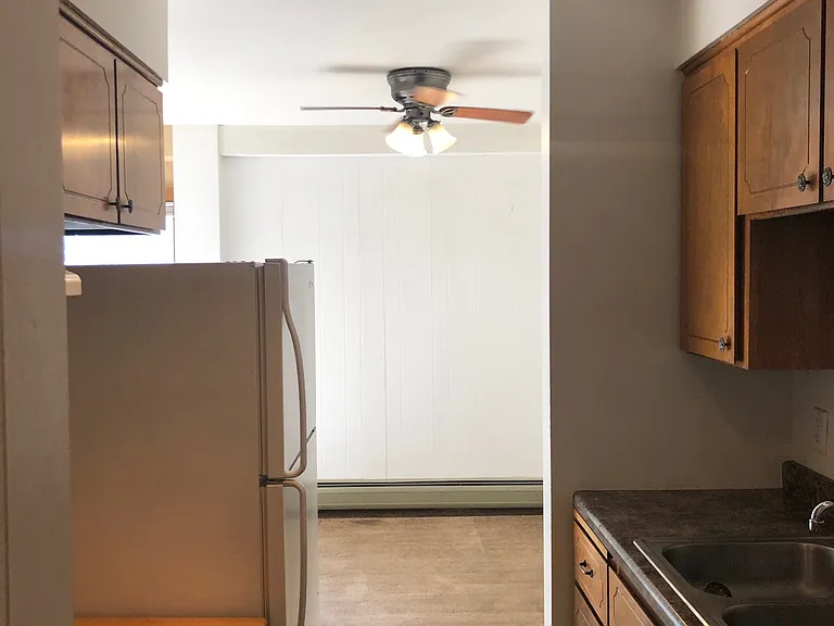 633 Robert St S #205 — Photo 7