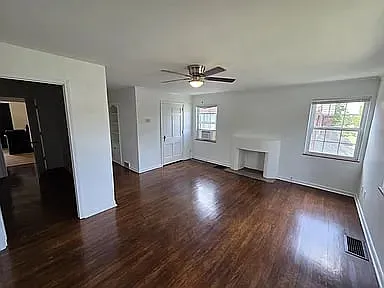 2365 East Livingston Avenue Unit A — Photo 3