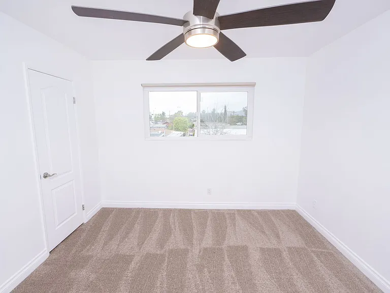 455 Ballantyne St #8 — Photo 60