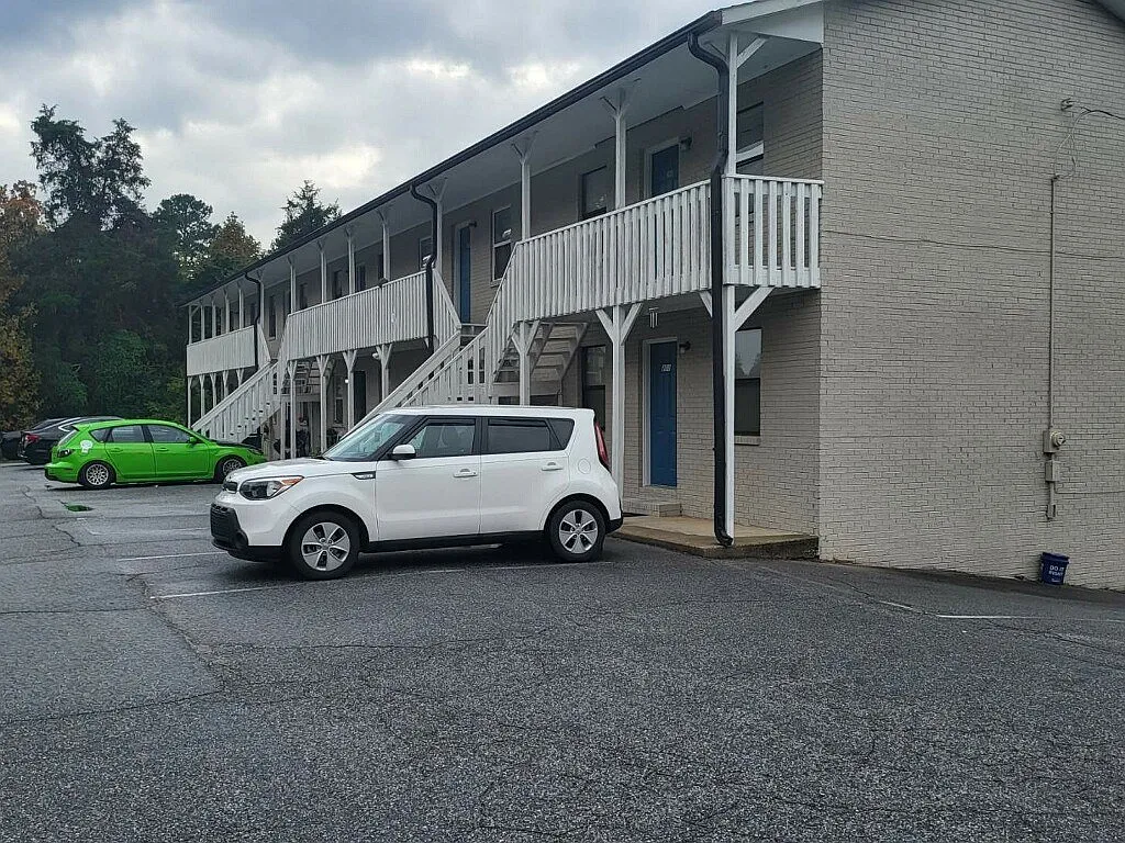 Cedar Green — Photo 2