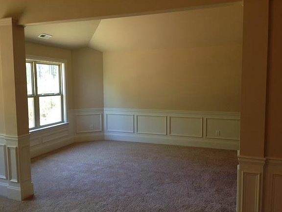 5th image of 108 Tuscany Ct