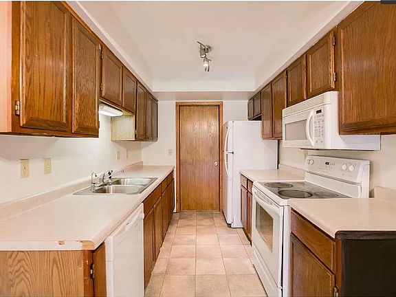 2nd image of 2913 69th Ln N