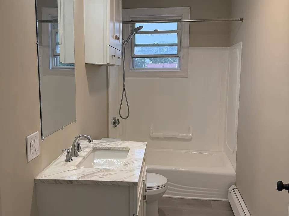 34 Tweed St #3