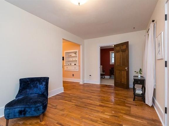 3rd image of 2434 Tremmel Ave