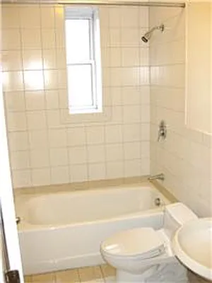 Rented by R New York | media 2