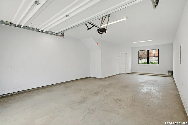 7940 Kennedy Hl #7 — Photo 25
