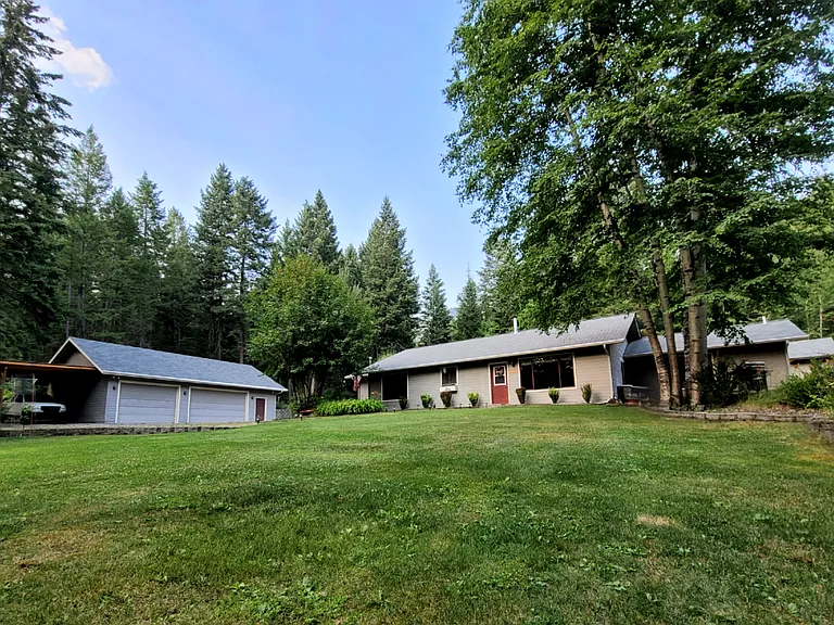 550 Snowberry Trl — Photo 1