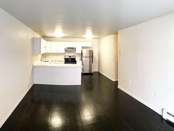 3rd image of 407 7th Ave APT 20