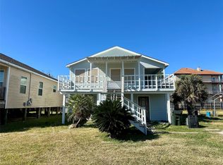 124 7th St, San Leon, TX 77539