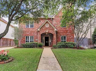 5120 Aspen St, Bellaire, TX 77401
