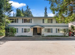 2504 204th St SW, Lynnwood, WA 98036