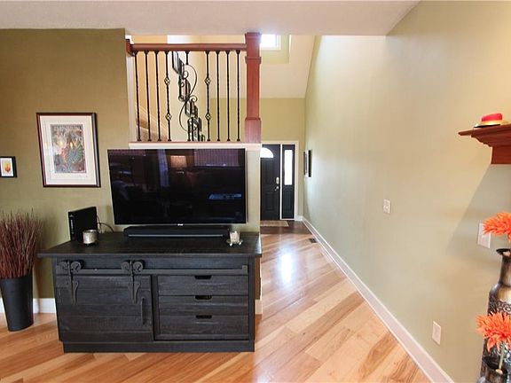 5th image of 24823 W Northwood Dr