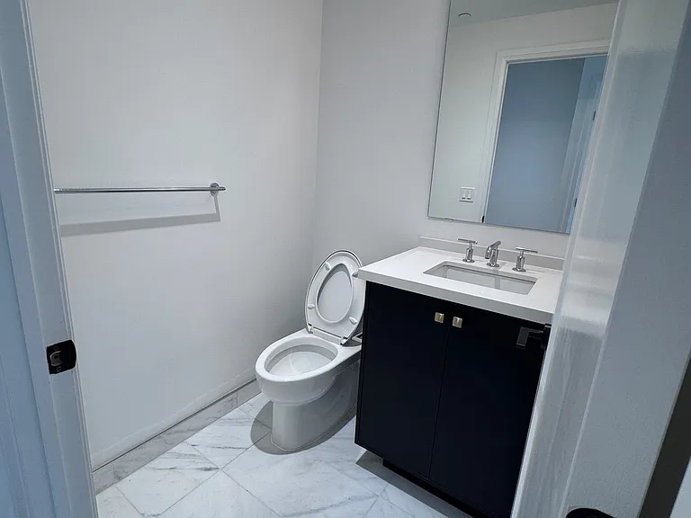505 Glencairn Ave #231 — Photo 2