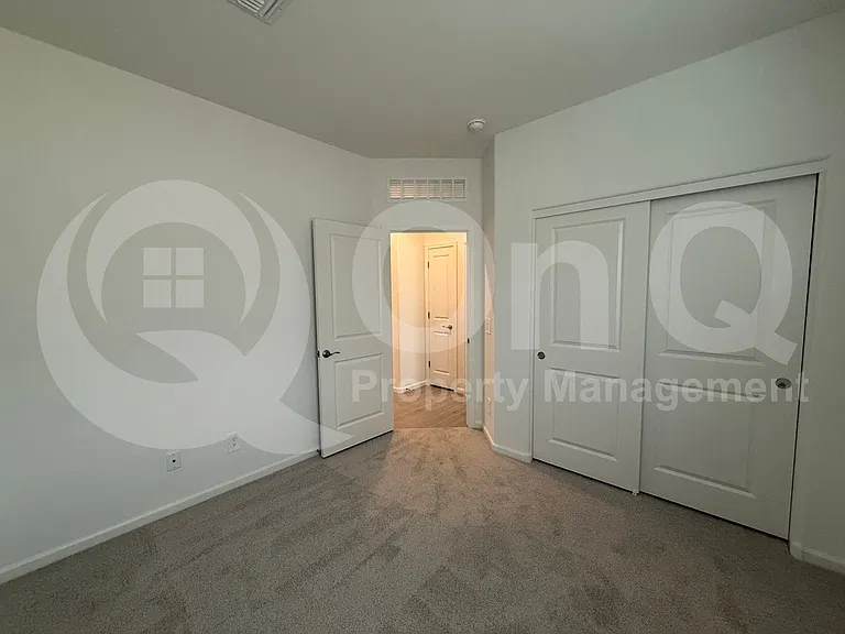 6901 W Sweetshade Ln — Photo 18