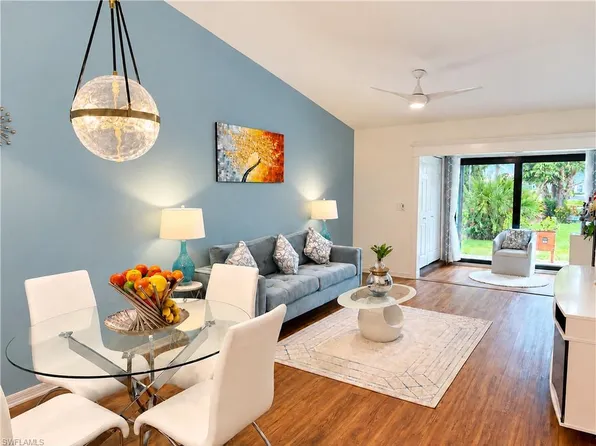 2017 Pine Isle LN, NAPLES, FL 34112