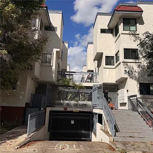 345 W Acacia Ave Photo 1