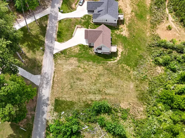 1919 Lakewood Dr, Morristown, TN 37814