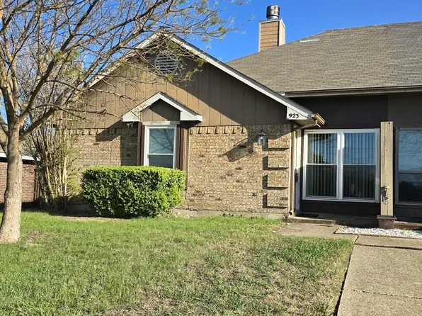 923 Westover Dr, Lancaster, TX 75134
