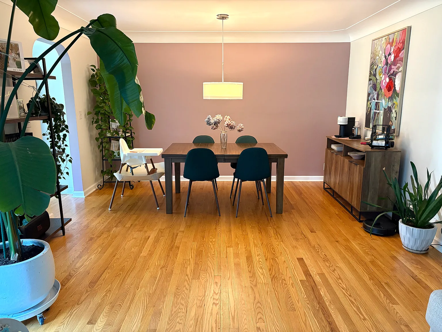 4 bed, 1900 sqft, $2,700 — Photo 3
