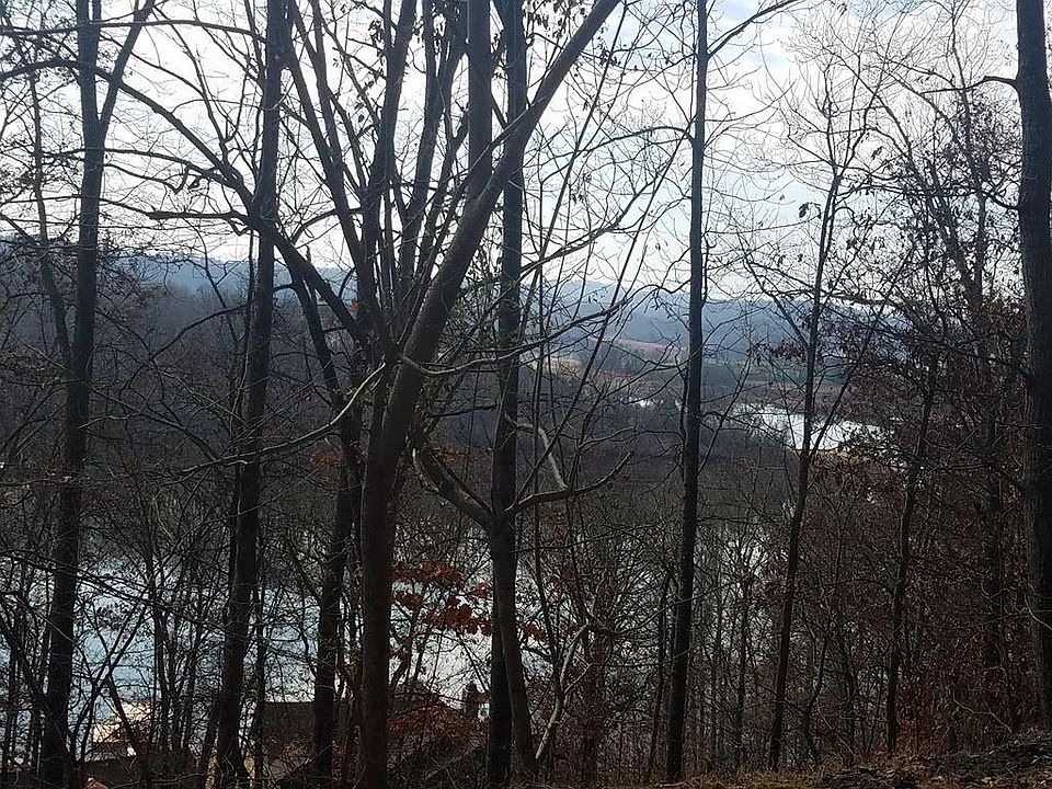 1st image of 317 Mountain View Dr