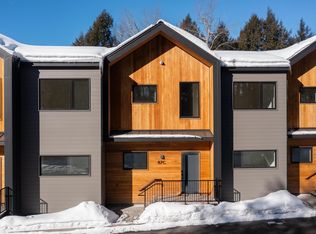 Slate Hill, Stowe, VT 05672