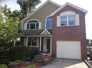 44 Hobart St, Brighton, MA 02135