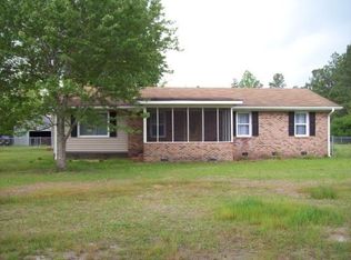 247 Gores Lake Rd, Nakina, NC 28455