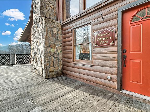 4th image of 135 Pretty Rdg