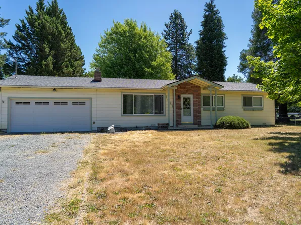 1921 Regina Way, Grants Pass, OR 97527