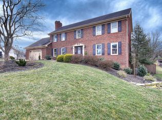105 Kingfisher Ct, Kingsport, TN 37663