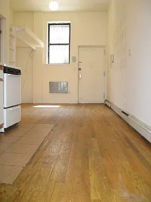 Rented by Tower Brokerage | media 23