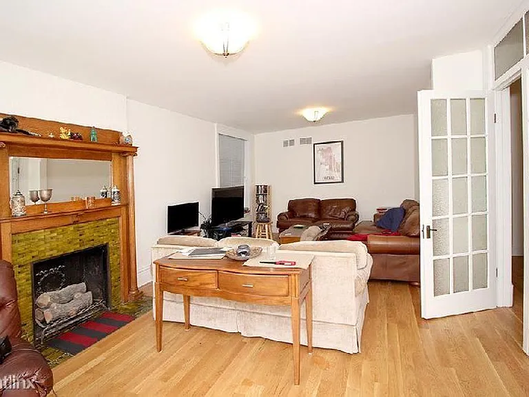 717 W Roscoe St #1 — Photo 2