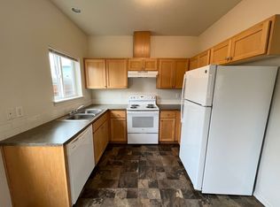 6923 N Fessenden St APT A, Portland, OR 97203