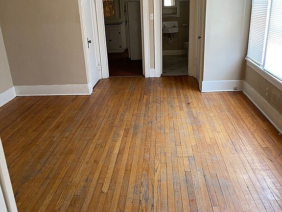 3rd image of 310 W Elm Ave APT 2E