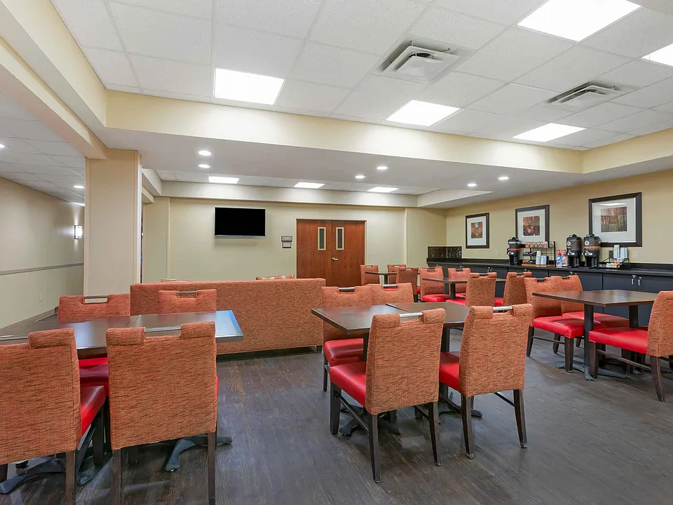 Lobby and Guest Check-in