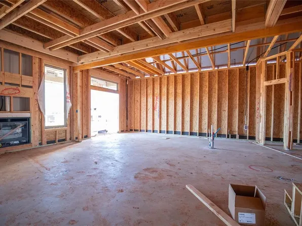 12512 SW 31st St, Yukon, OK 73099