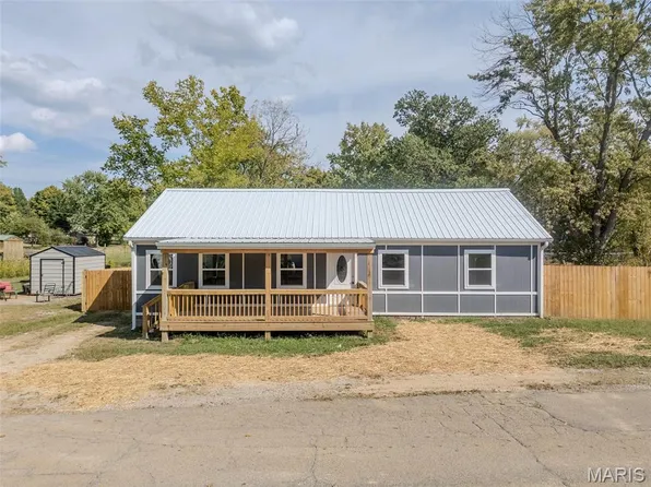 907 Marlowe St, Fredericktown, MO 63645