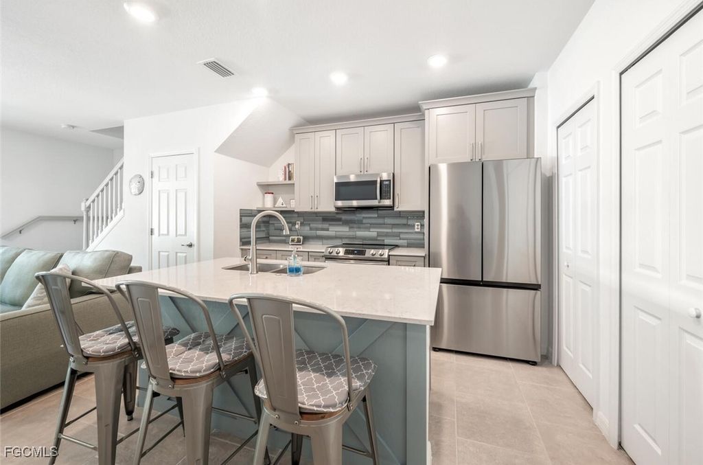 14195 Oviedo Pl, Fort Myers, FL - More