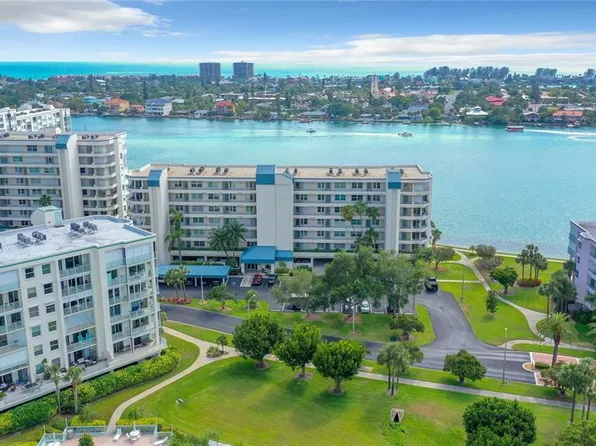 7984 Sailboat Key Blvd S APT 304, South Pasadena, FL 33707