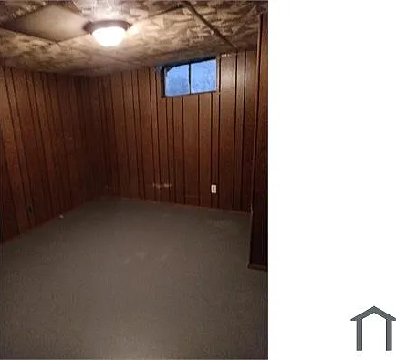 326 Lancashire Rd — Photo 8