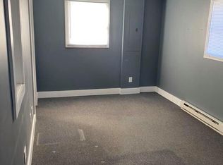 129 N John St, Pendleton, IN 46064