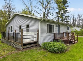18944 Doyle Rd, Gregory, MI 48137